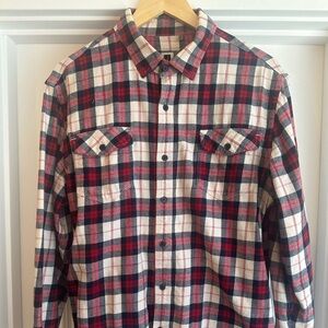 Mid weight HOWE button down